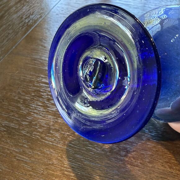 Set of 4 Hand Blown Cobalt Blue Martini / Cocktail Glasses – Clear Stem, Vintage - Picture 7 of 16